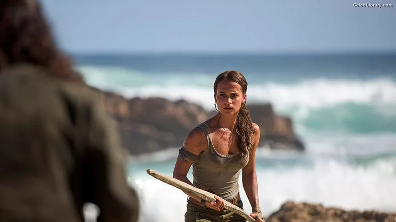 Alicia Vikander photo 18 of 441