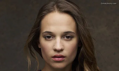 Alicia Vikander photo 6 of 441