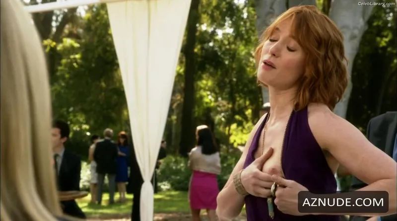 Alicia Witt photo 21 of 34