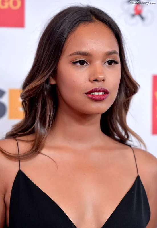 Alisha Boe photo 15 of 49