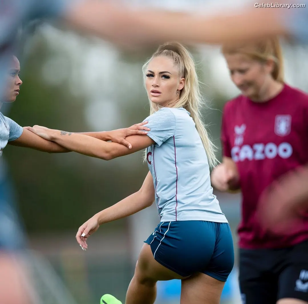 Alisha Lehmann photo 16 of 621