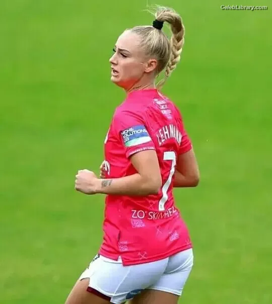 Alisha Lehmann photo 3 of 622