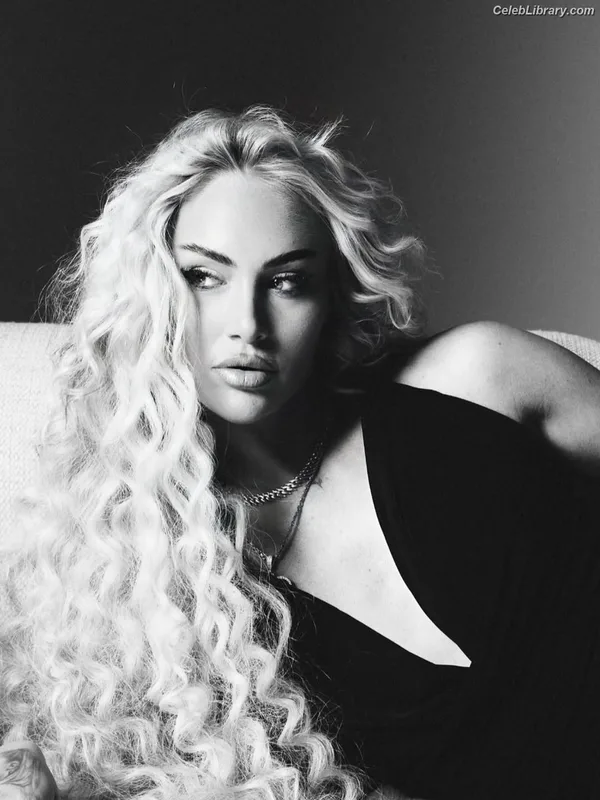 Alisha Lehmann photo 9 of 622