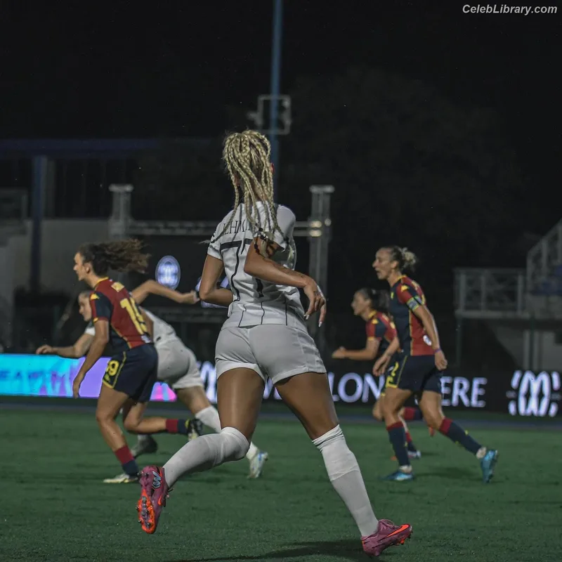Alisha Lehmann photo 16 of 622