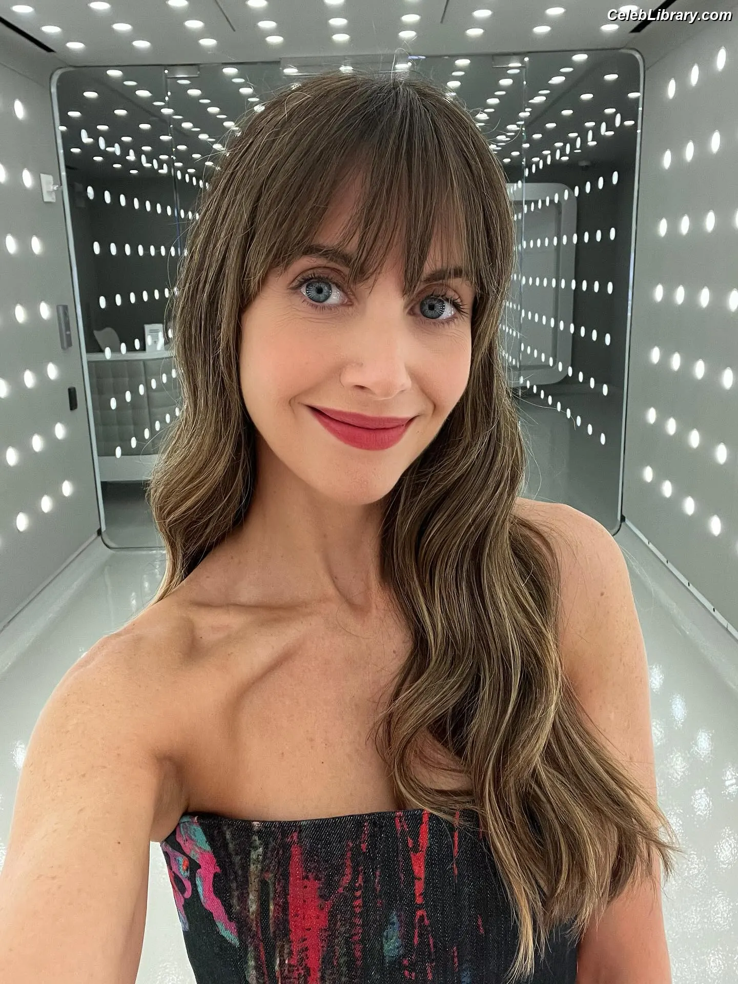 Alison Brie photo 20 of 1528