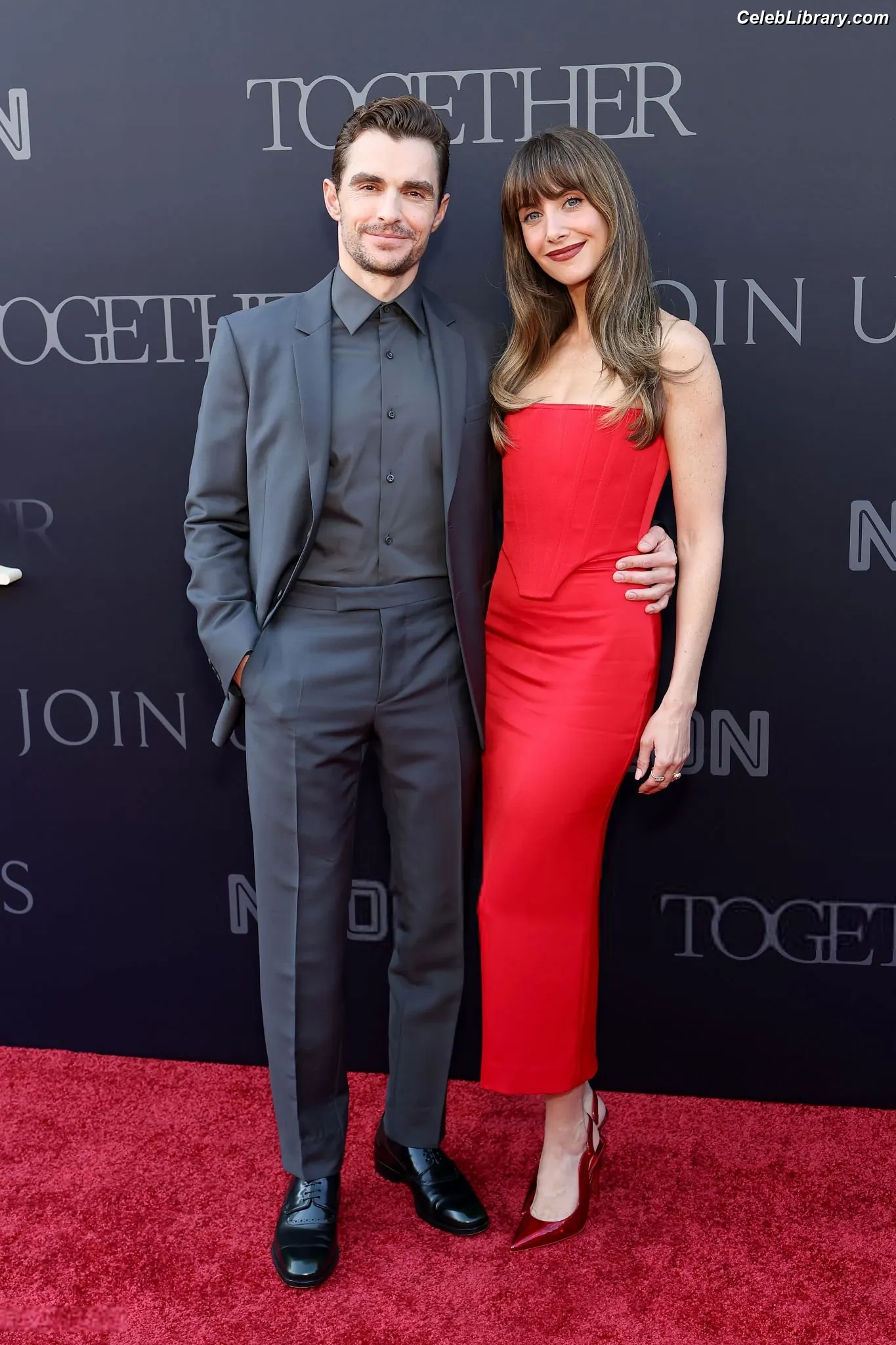 Alison Brie photo 24 of 1528