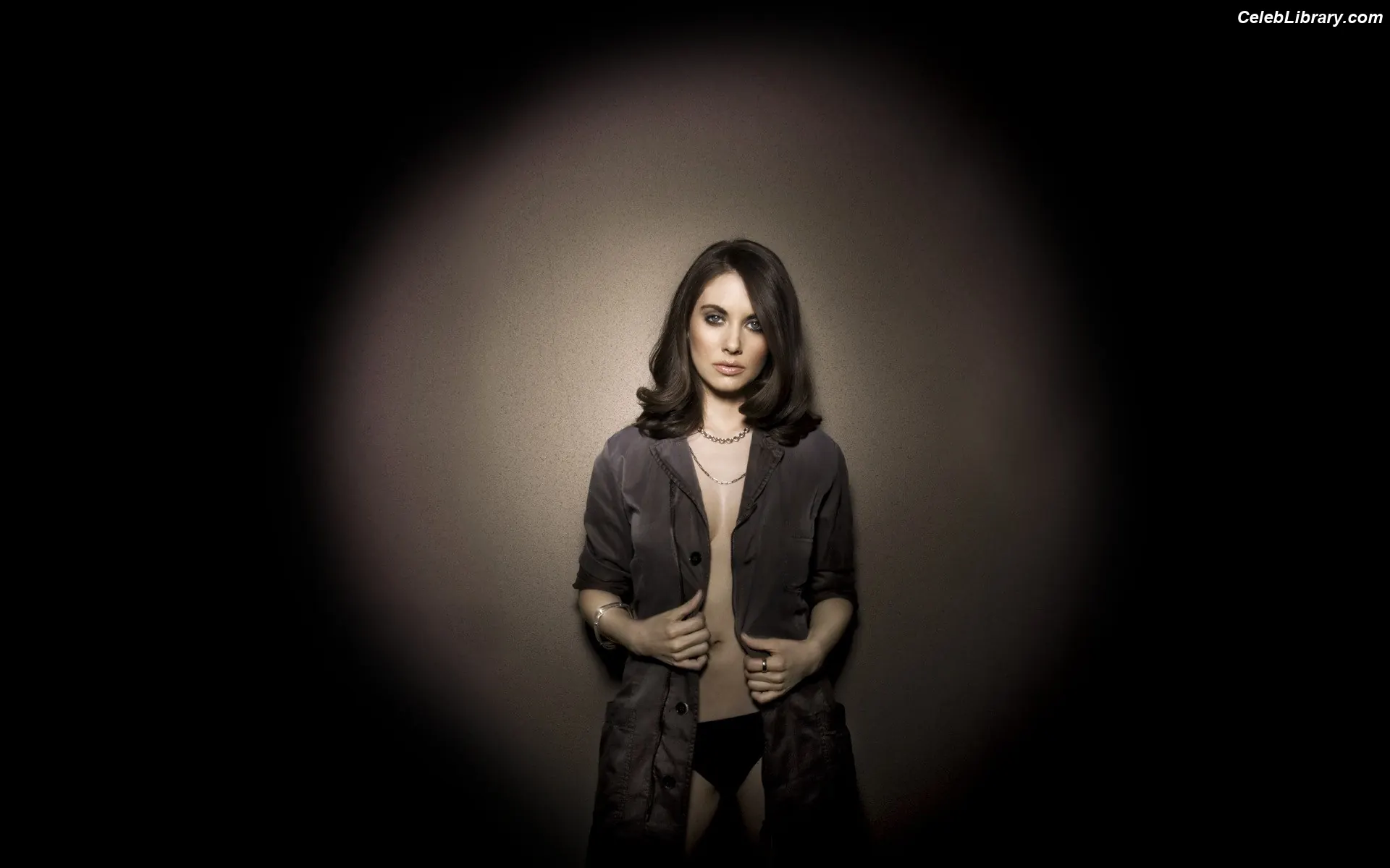 Alison Brie photo 5 of 1528