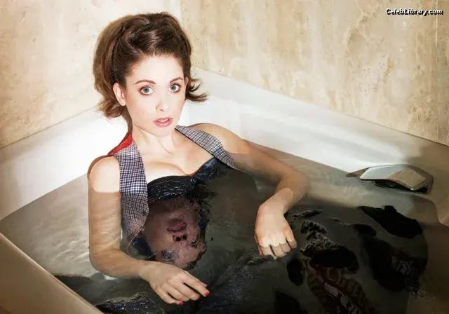 Alison Brie photo 2 of 1528