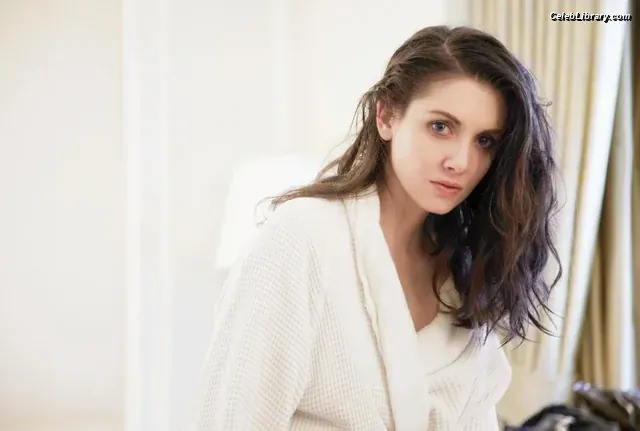 Alison Brie photo 6 of 1528