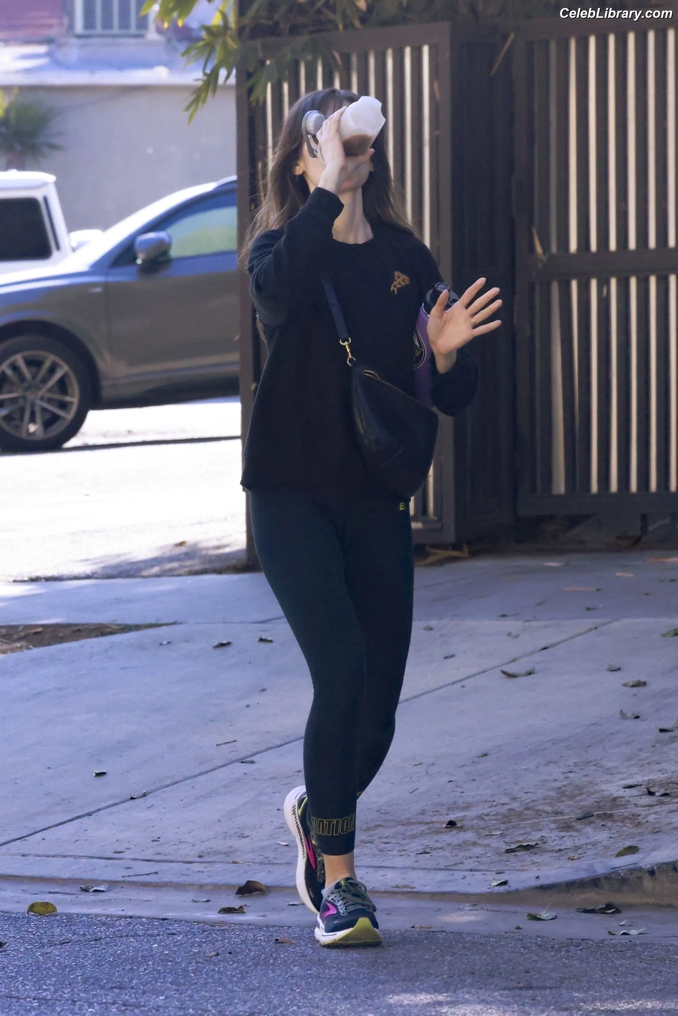Alison Brie photo 11 of 1528