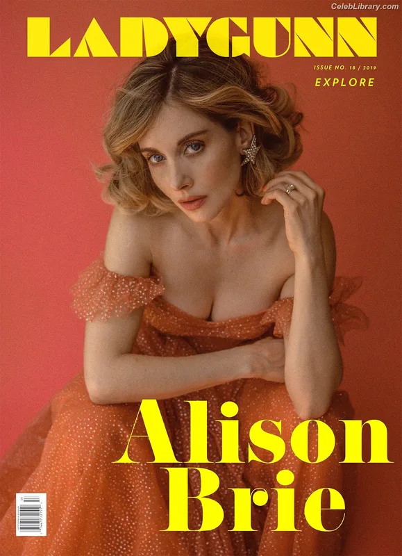 Alison Brie photo 21 of 1528