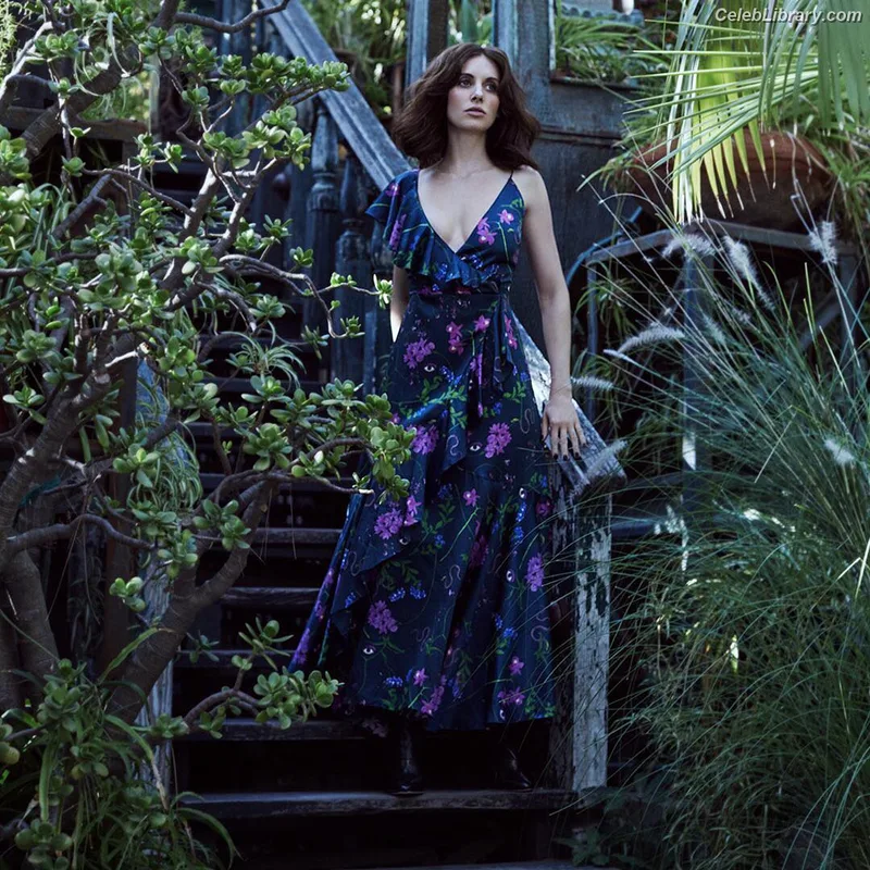 Alison Brie photo 5 of 1528