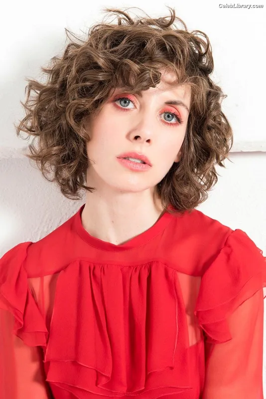 Alison Brie photo 15 of 1528