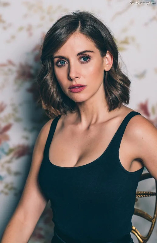 Alison Brie photo 22 of 1528