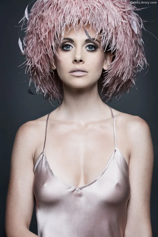 Alison Brie photo 6 of 1528