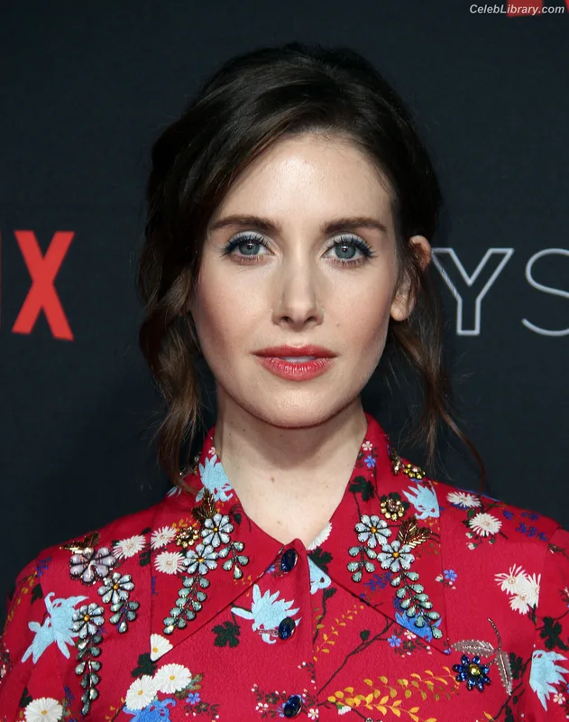 Alison Brie photo 17 of 1528