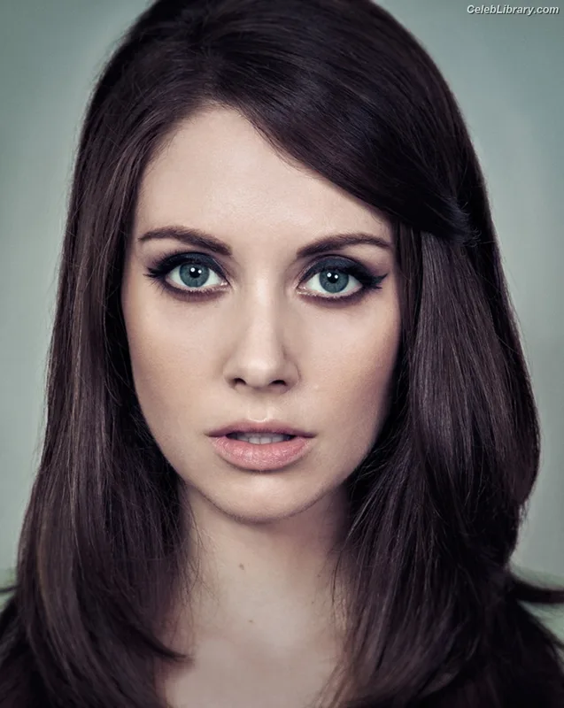 Alison Brie photo 19 of 1528