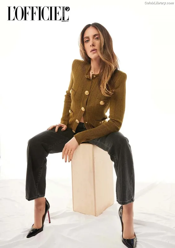 Alison Brie photo 23 of 1528