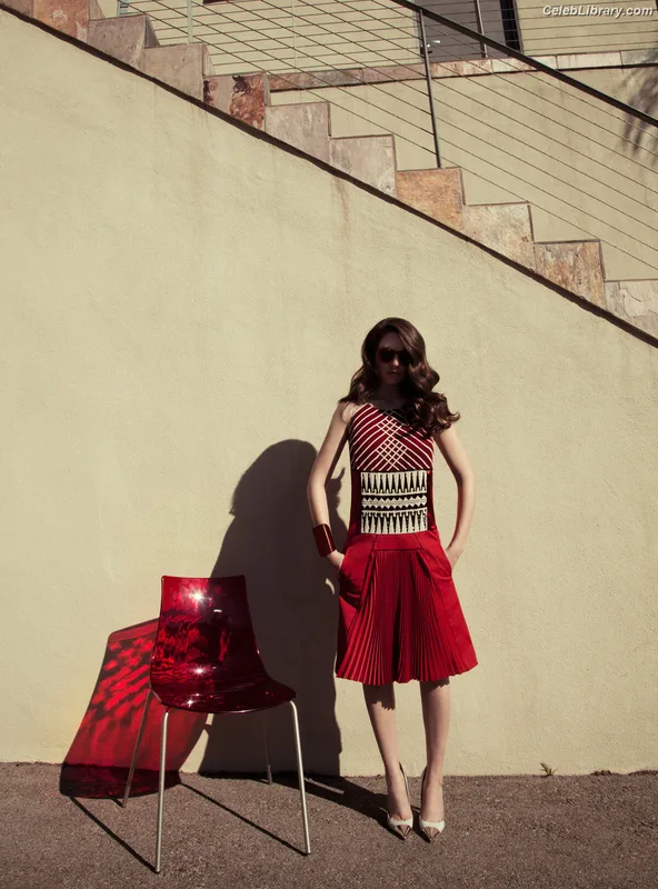 Alison Brie photo 9 of 1528