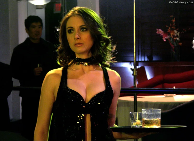 Alison Brie photo 1 of 1528