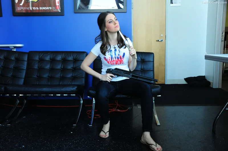Alison Brie photo 2 of 1528