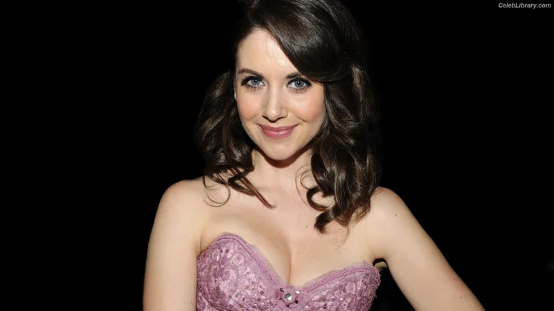 Alison Brie photo 3 of 1528