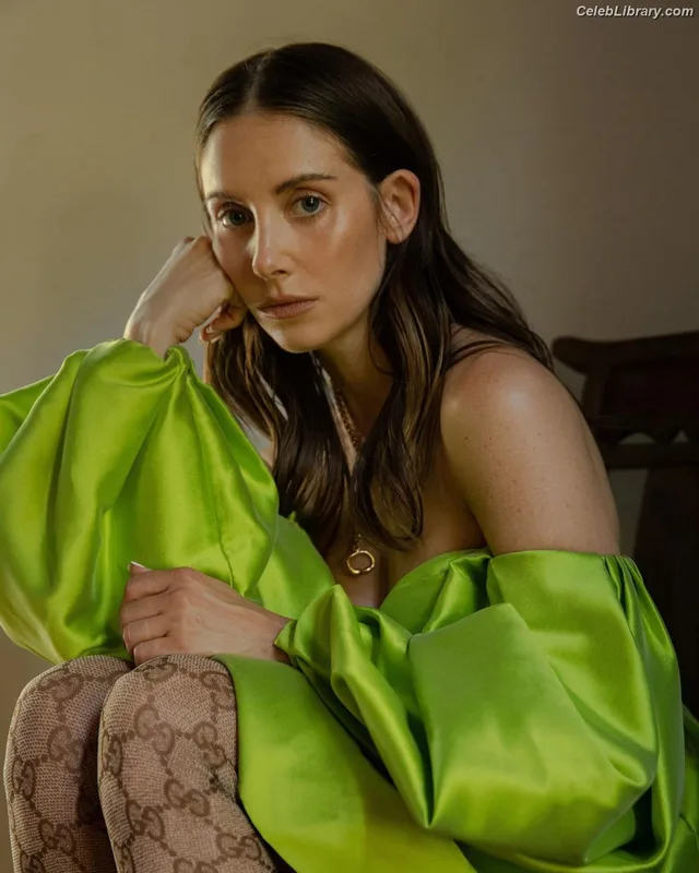 Alison Brie photo 13 of 1528