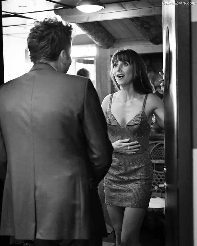 Alison Brie photo 15 of 1528
