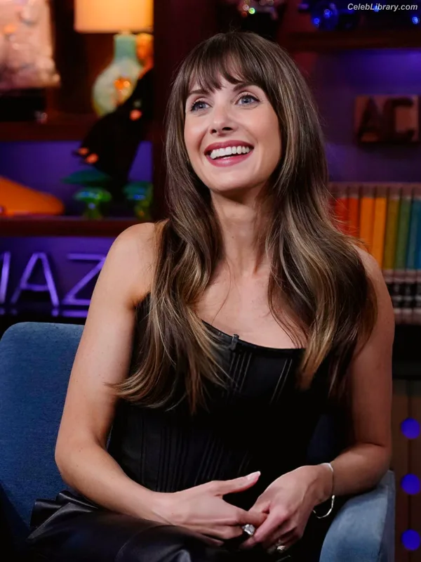 Alison Brie photo 3 of 1528