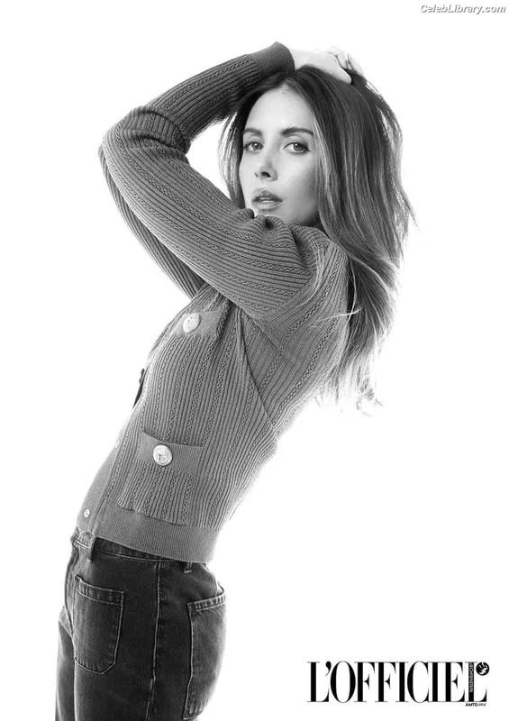 Alison Brie photo 14 of 1528