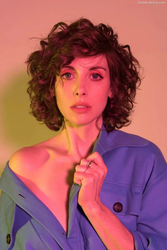Alison Brie photo 11 of 1528