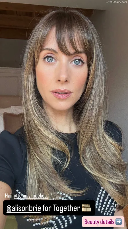 Alison Brie photo 11 of 1528
