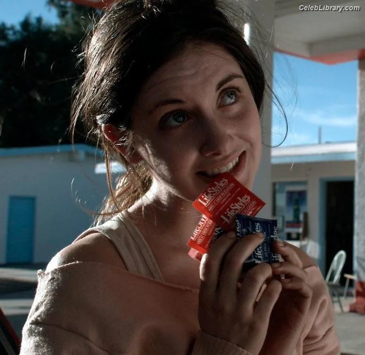 Alison Brie photo 9 of 1528