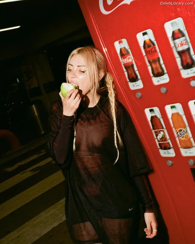 Alison Wonderland photo 16 of 164