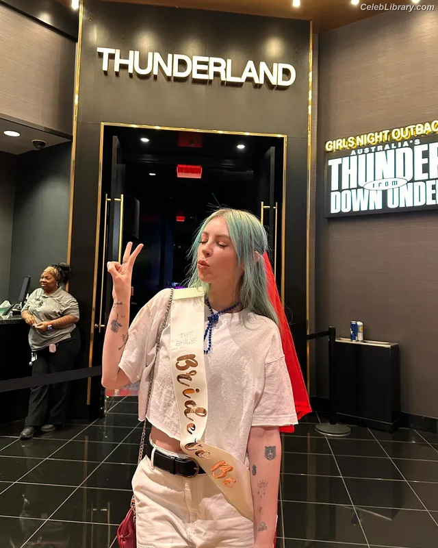 Alison Wonderland photo 5 of 164