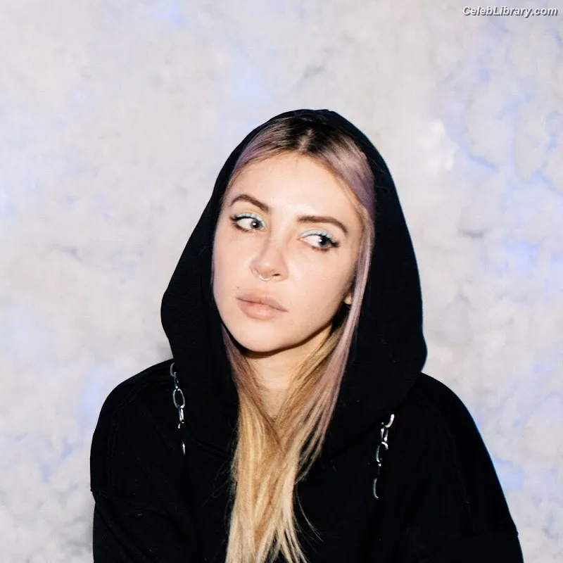 Alison Wonderland photo 1 of 164