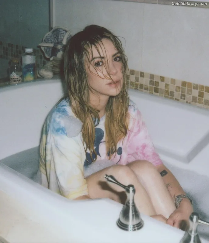 Alison Wonderland photo 2 of 164