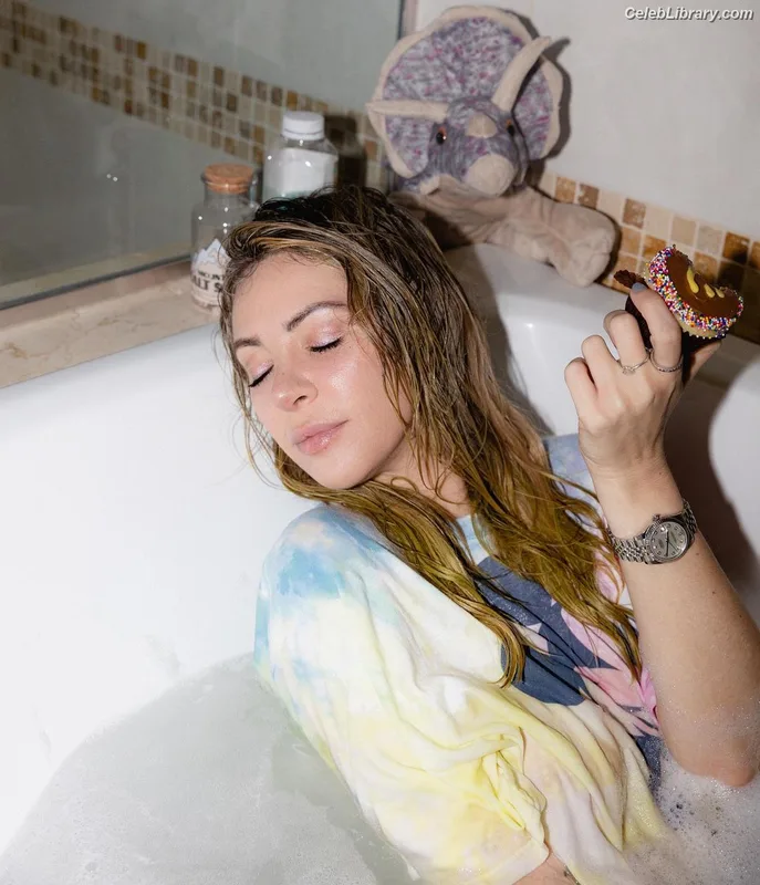Alison Wonderland photo 3 of 164