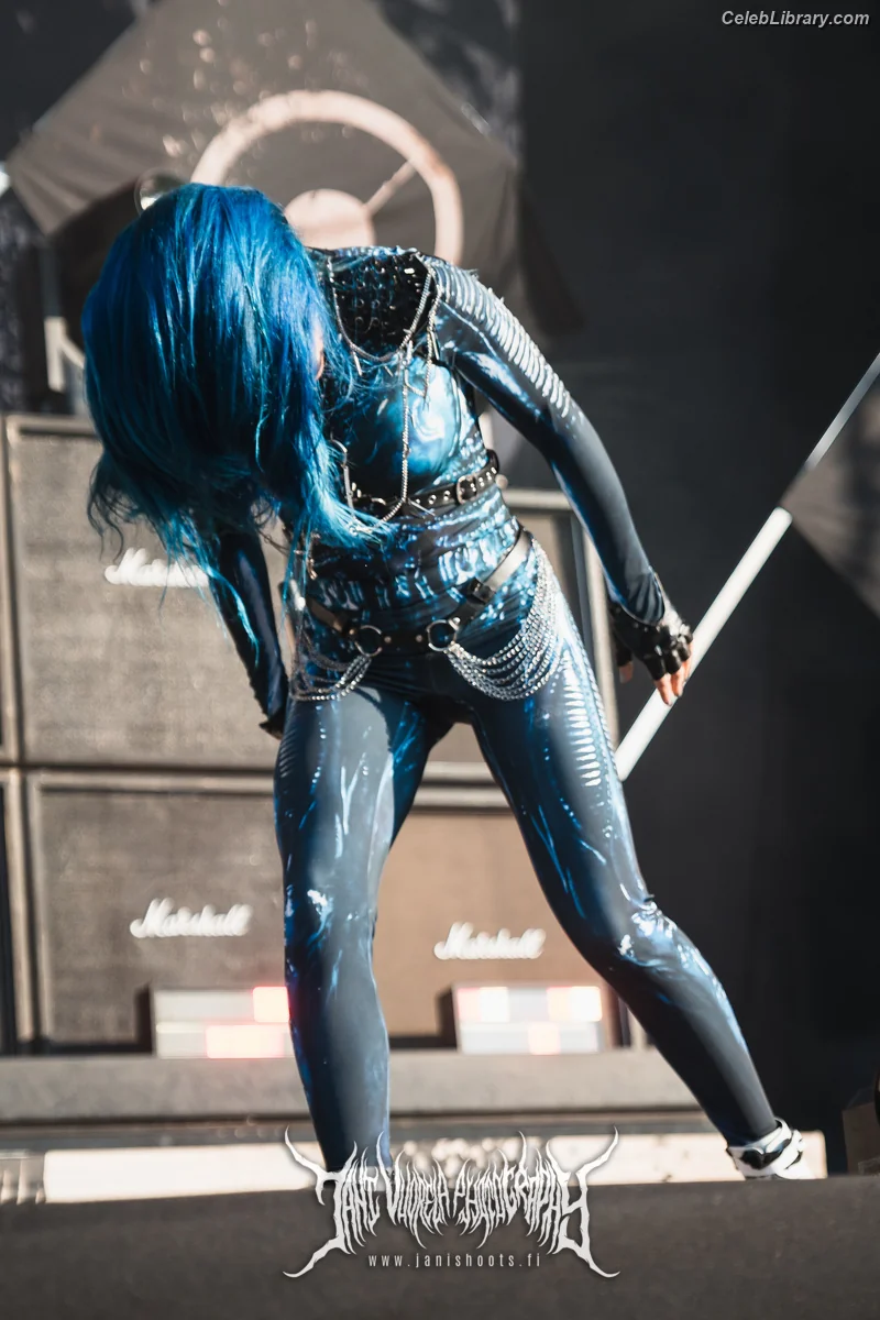 Alissa White-Gluz photo 12 of 1540