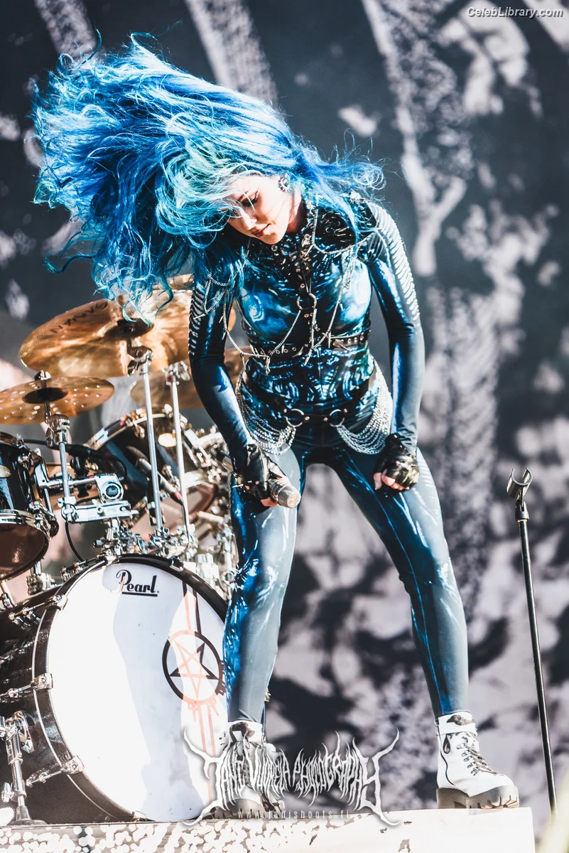 Alissa White-Gluz photo 23 of 1540
