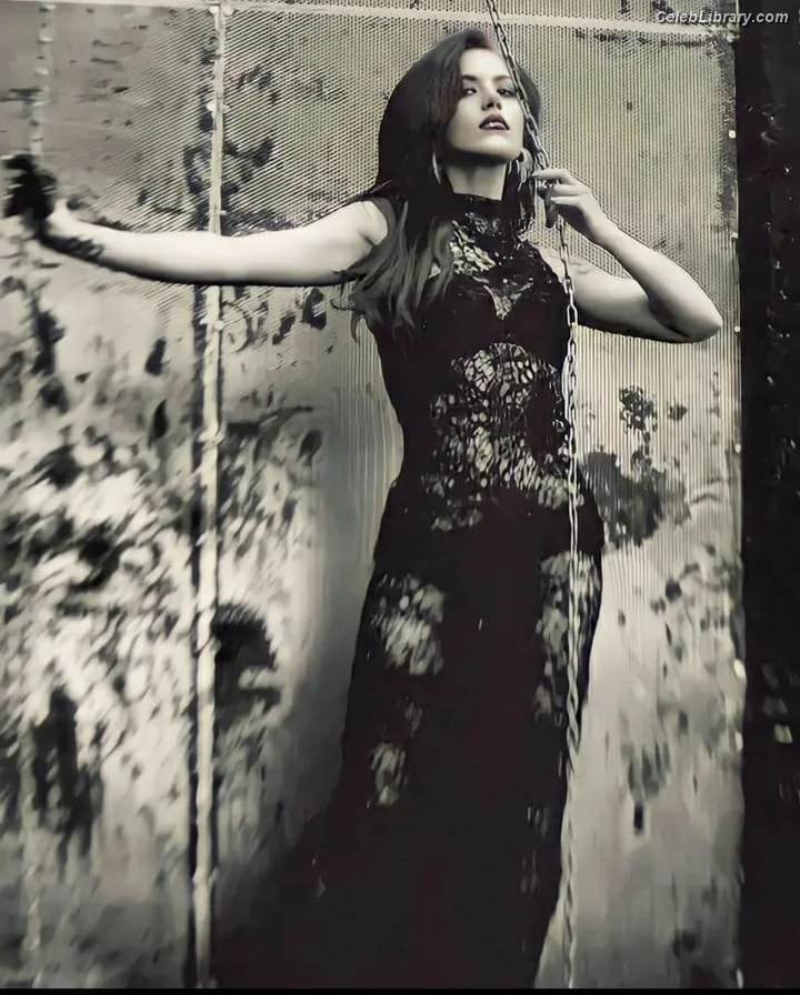 Alissa White-Gluz photo 21 of 1540