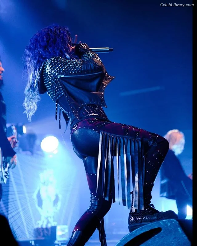 Alissa White-Gluz photo 15 of 1540