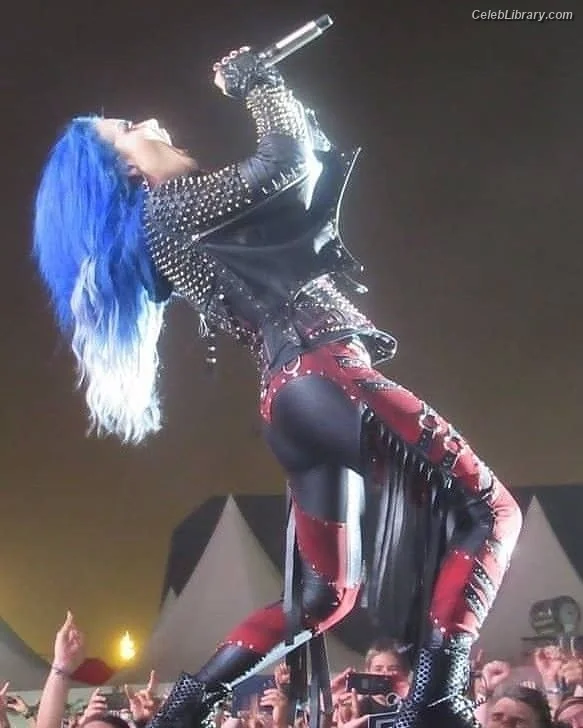 Alissa White-Gluz photo 16 of 1540