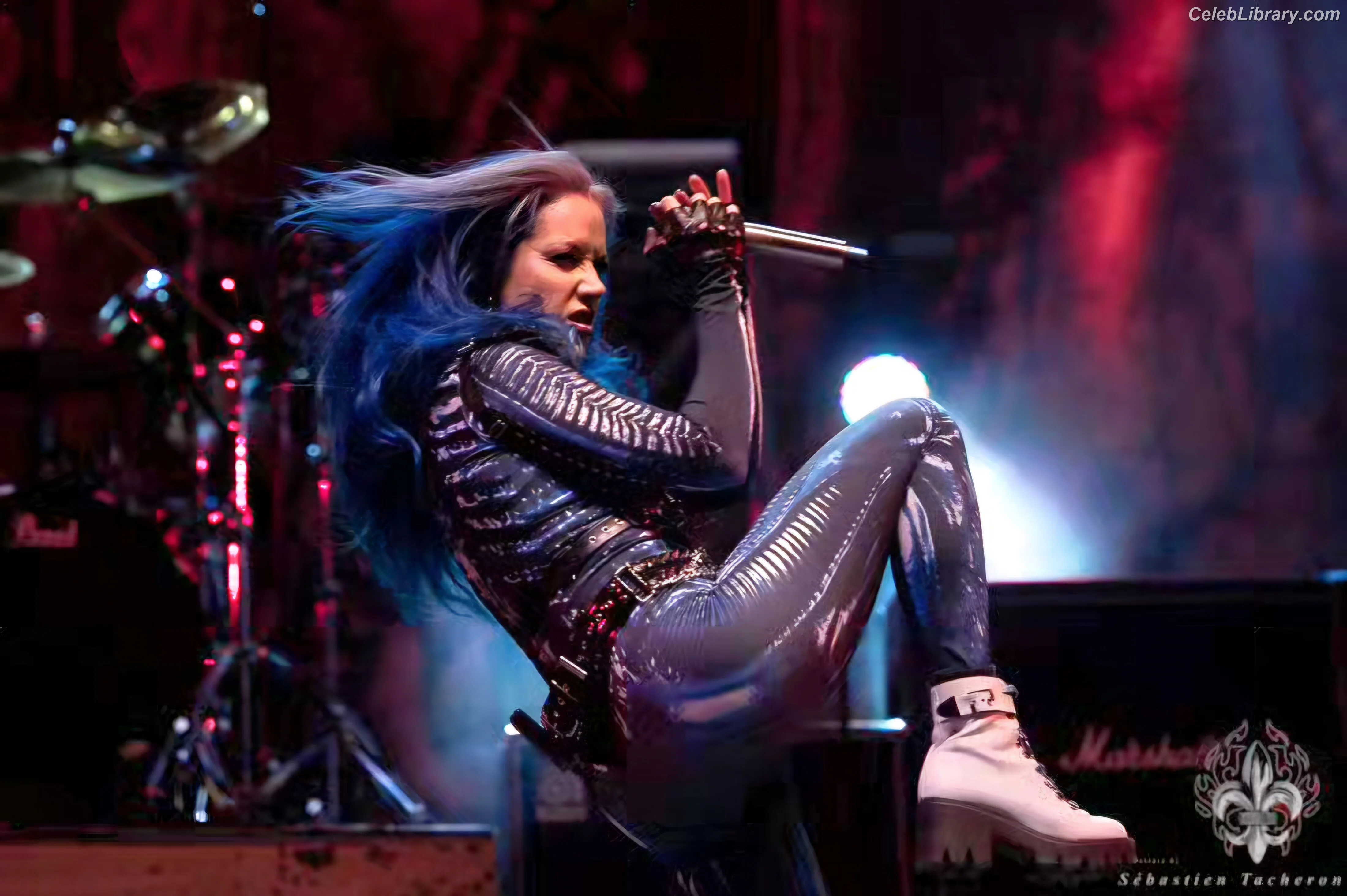 Alissa White-Gluz photo 2 of 1540