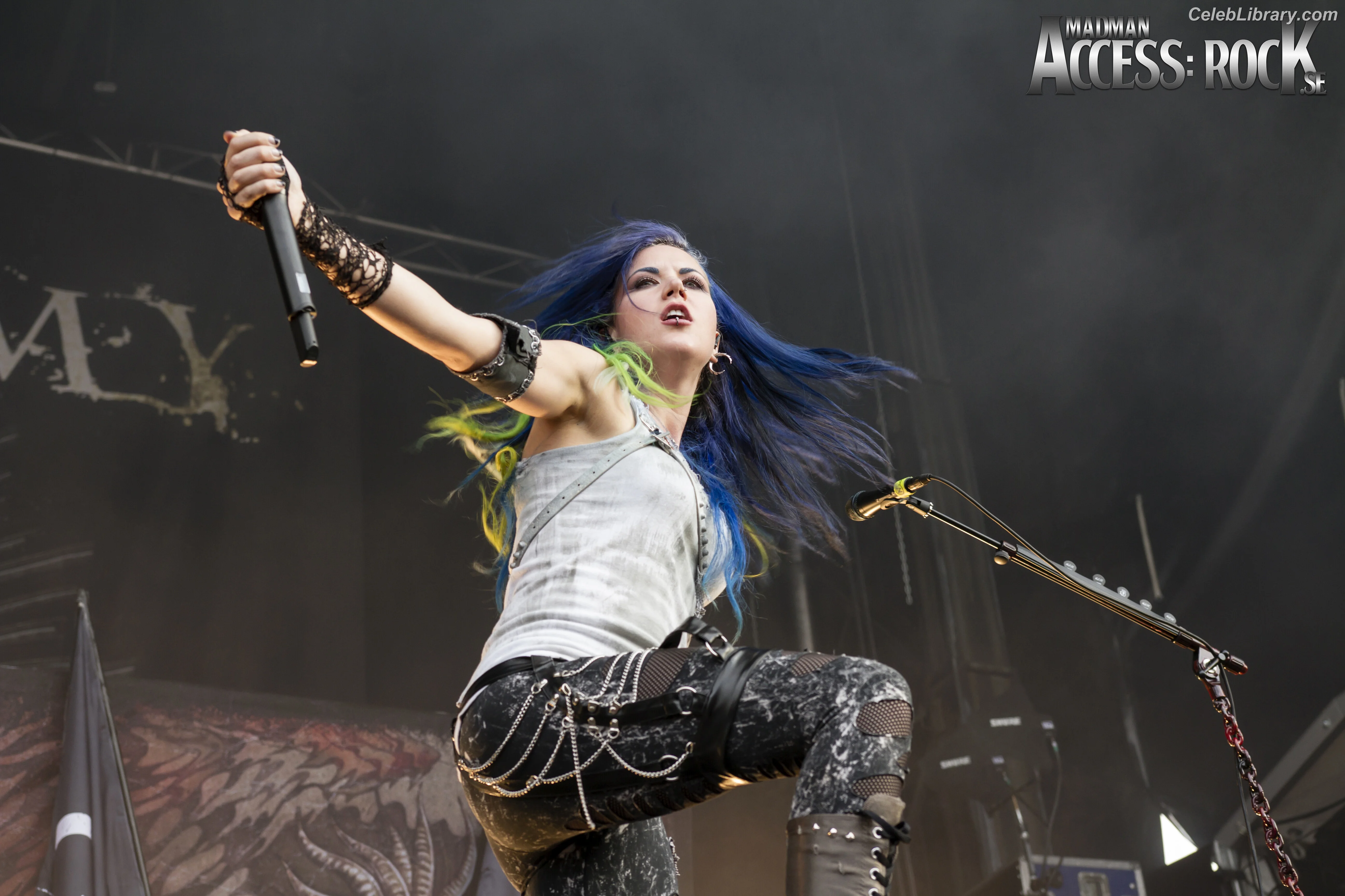 Alissa White-Gluz photo 1 of 1540