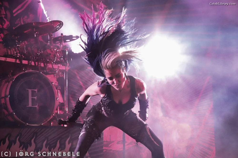 Alissa White-Gluz photo 1 of 1540