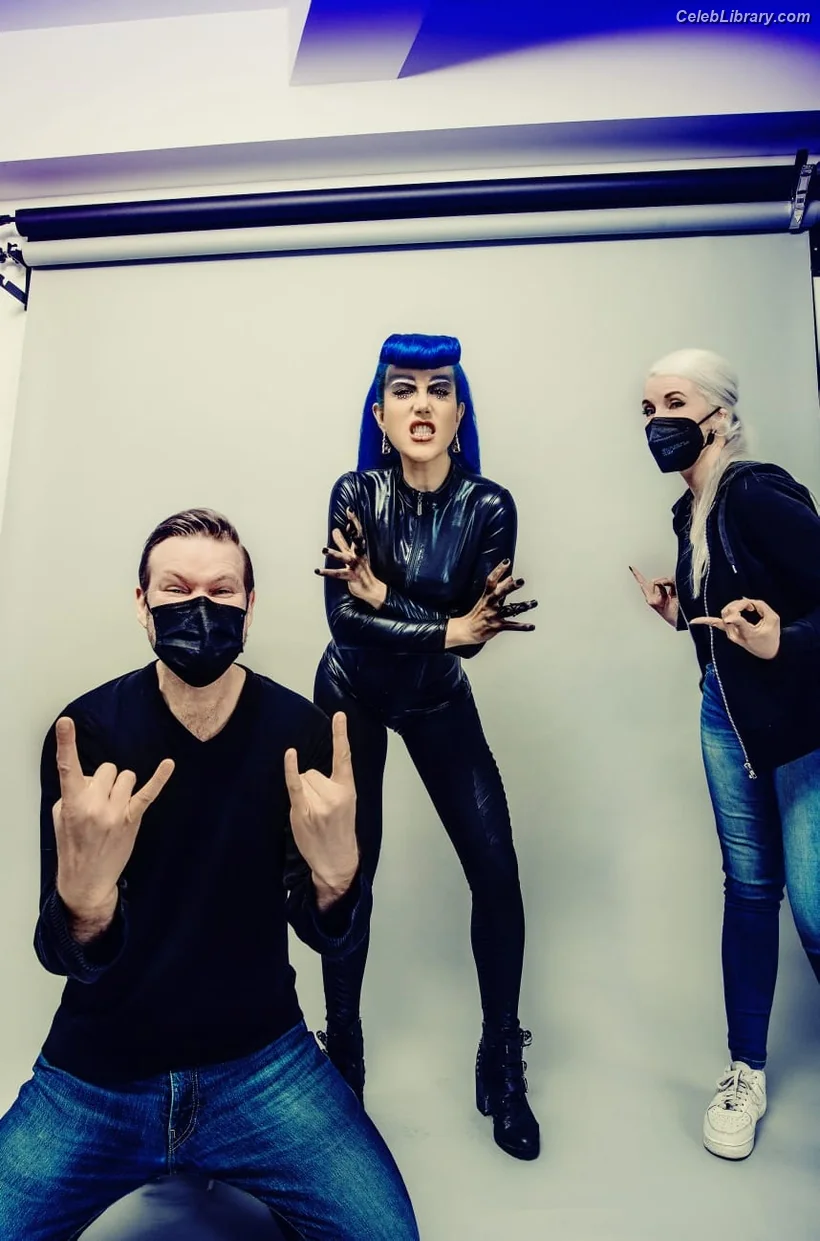 Alissa White-Gluz photo 3 of 1540