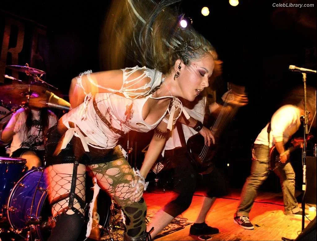 Alissa White-Gluz photo 6 of 1540