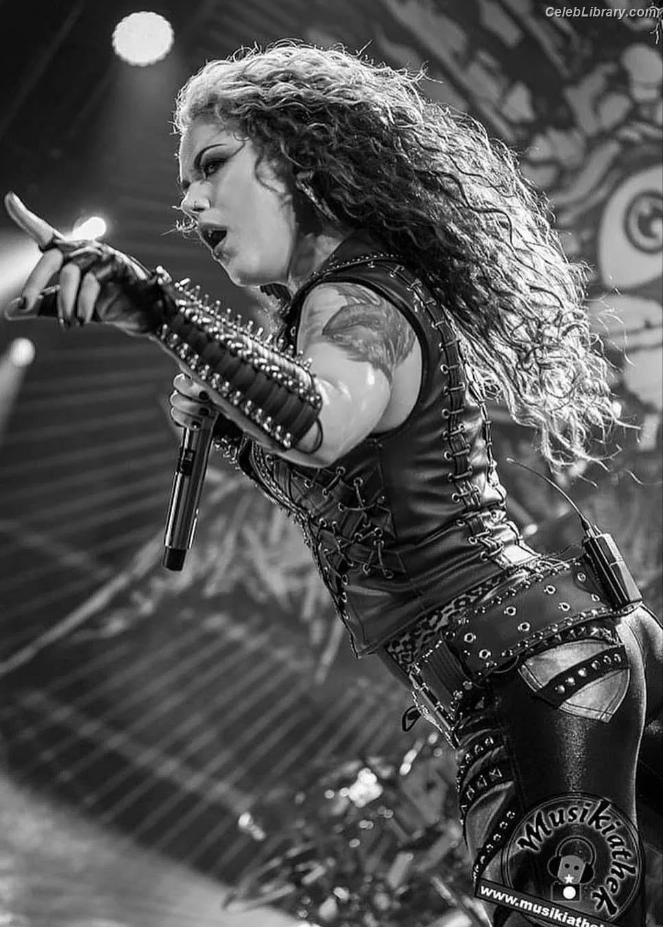 Alissa White-Gluz photo 23 of 1540