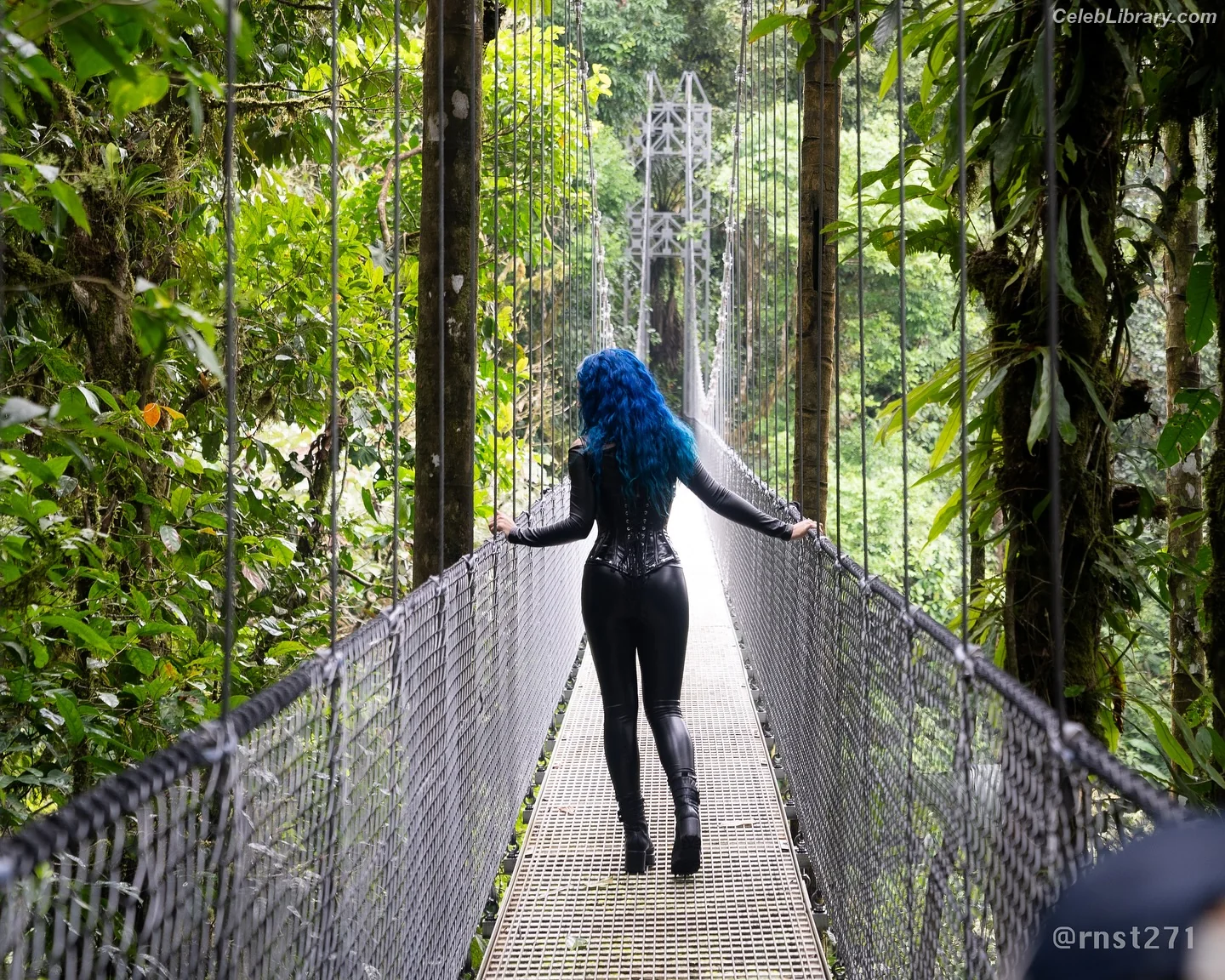 Alissa White-Gluz photo 7 of 1540